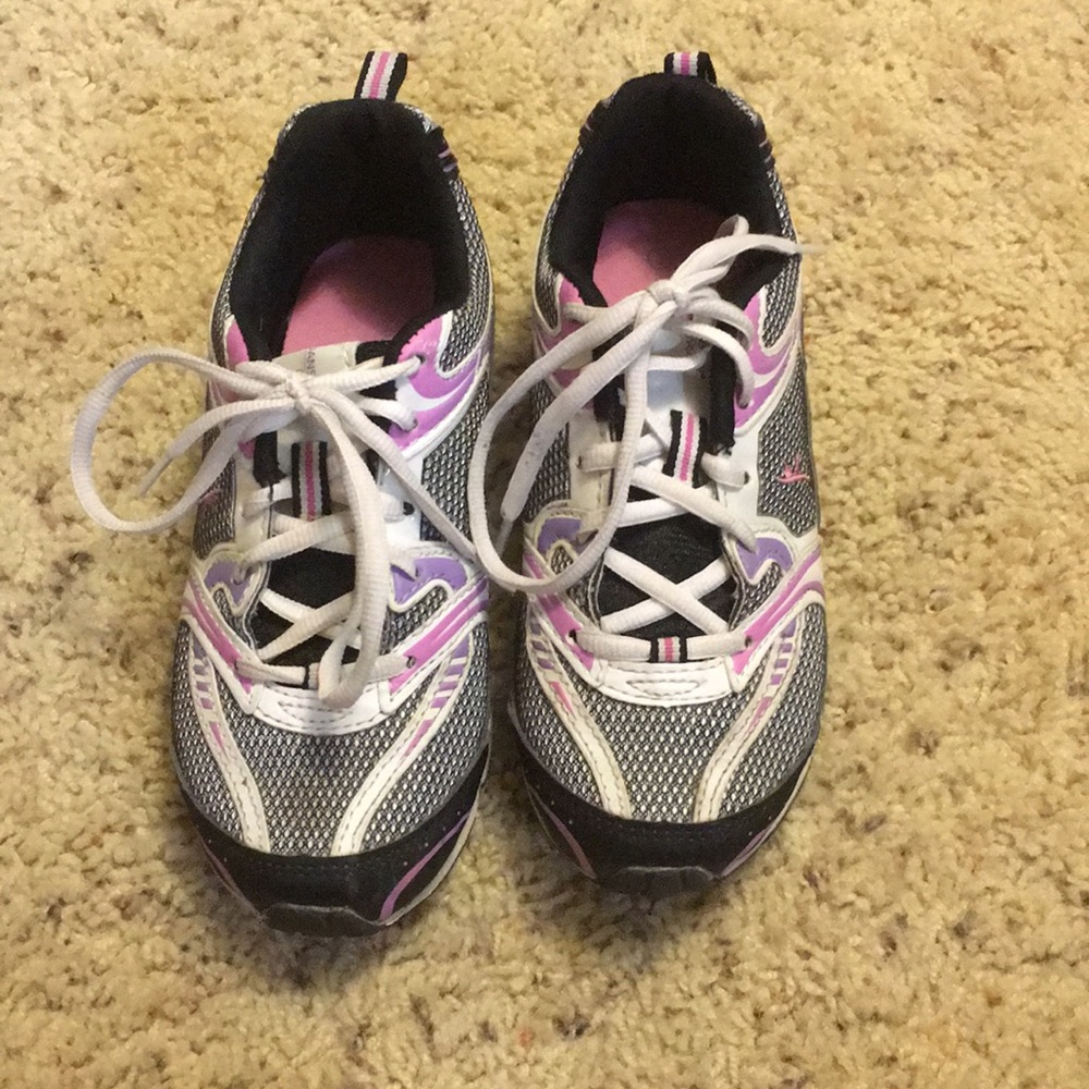 Girls size 3 sneakers